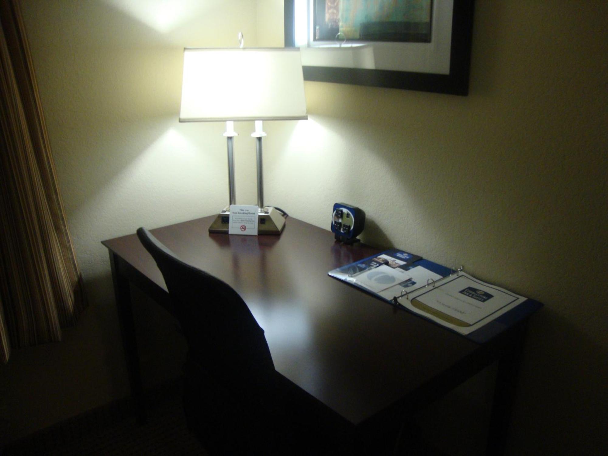 Cobblestone Inn & Suites - Carrington ห้อง รูปภาพ