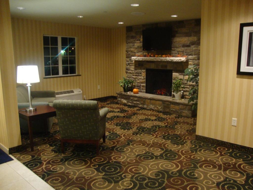 Cobblestone Inn & Suites - Carrington ภายนอก รูปภาพ