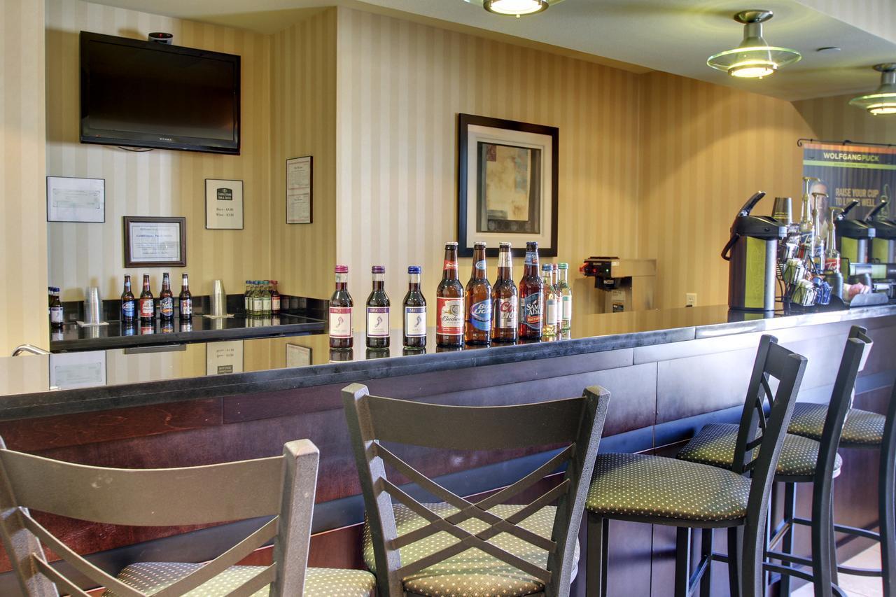 Cobblestone Inn & Suites - Carrington ภายนอก รูปภาพ