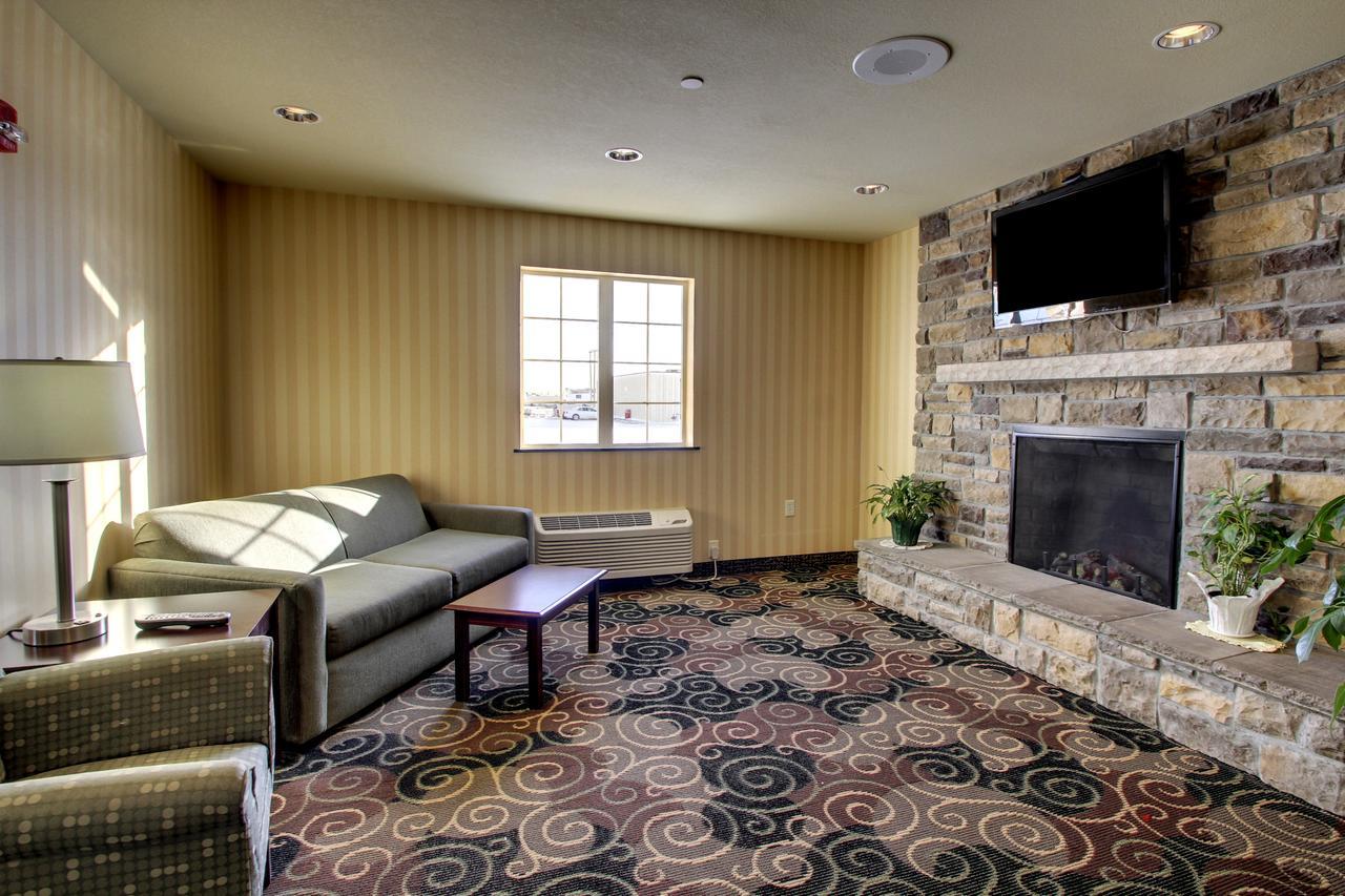 Cobblestone Inn & Suites - Carrington ภายนอก รูปภาพ