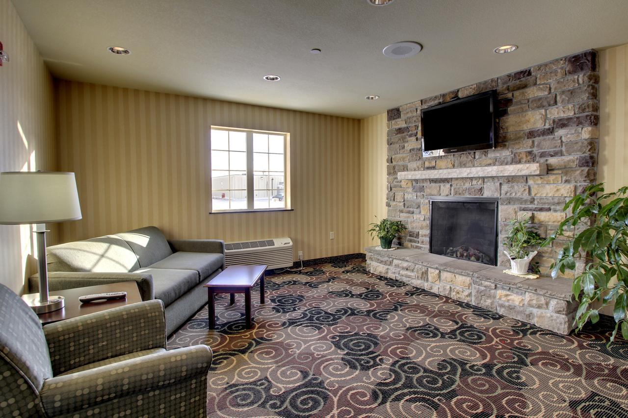 Cobblestone Inn & Suites - Carrington ภายนอก รูปภาพ