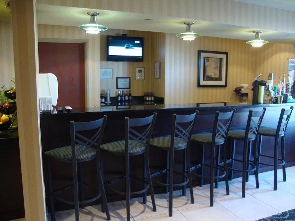 Cobblestone Inn & Suites - Carrington ภายนอก รูปภาพ