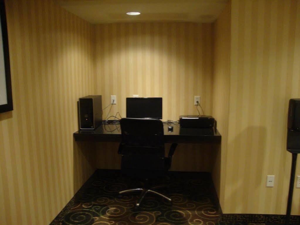 Cobblestone Inn & Suites - Carrington ภายนอก รูปภาพ